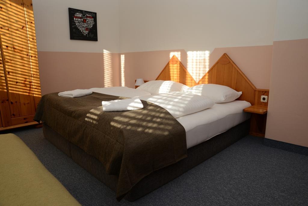 גמונד Pension Sonnenheim Rooms&Apartments מראה חיצוני תמונה